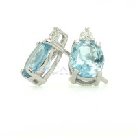 Acquamarine stud earrings with diamonds